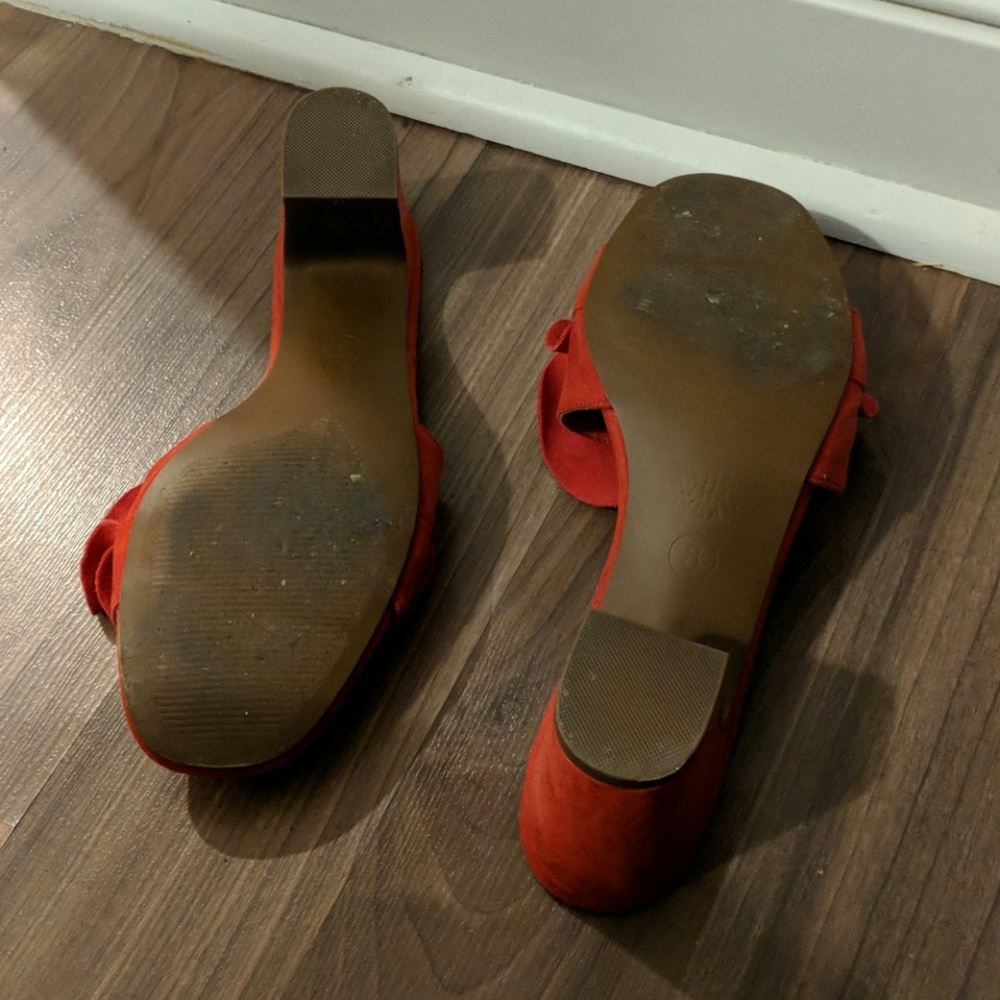 Red heels - Picture 3 of 3